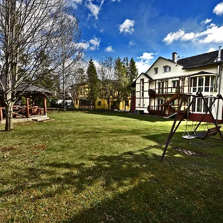 Zea * 塔查斯卡-鲁穆尼卡