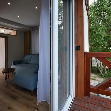 Zea 아파트 타트란스카롬니카