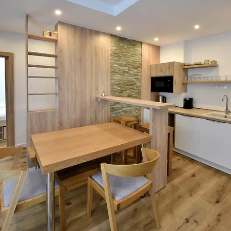 Zea * 타트란스카롬니카